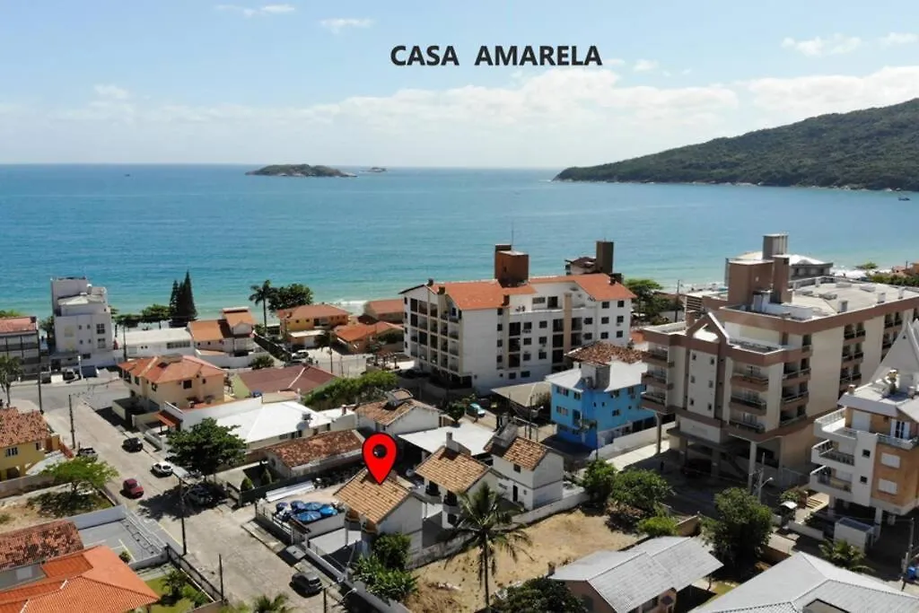 Resid Villa Verão - Casa AMARELA - A 70 Metros da Praia Florianópolis Brasil