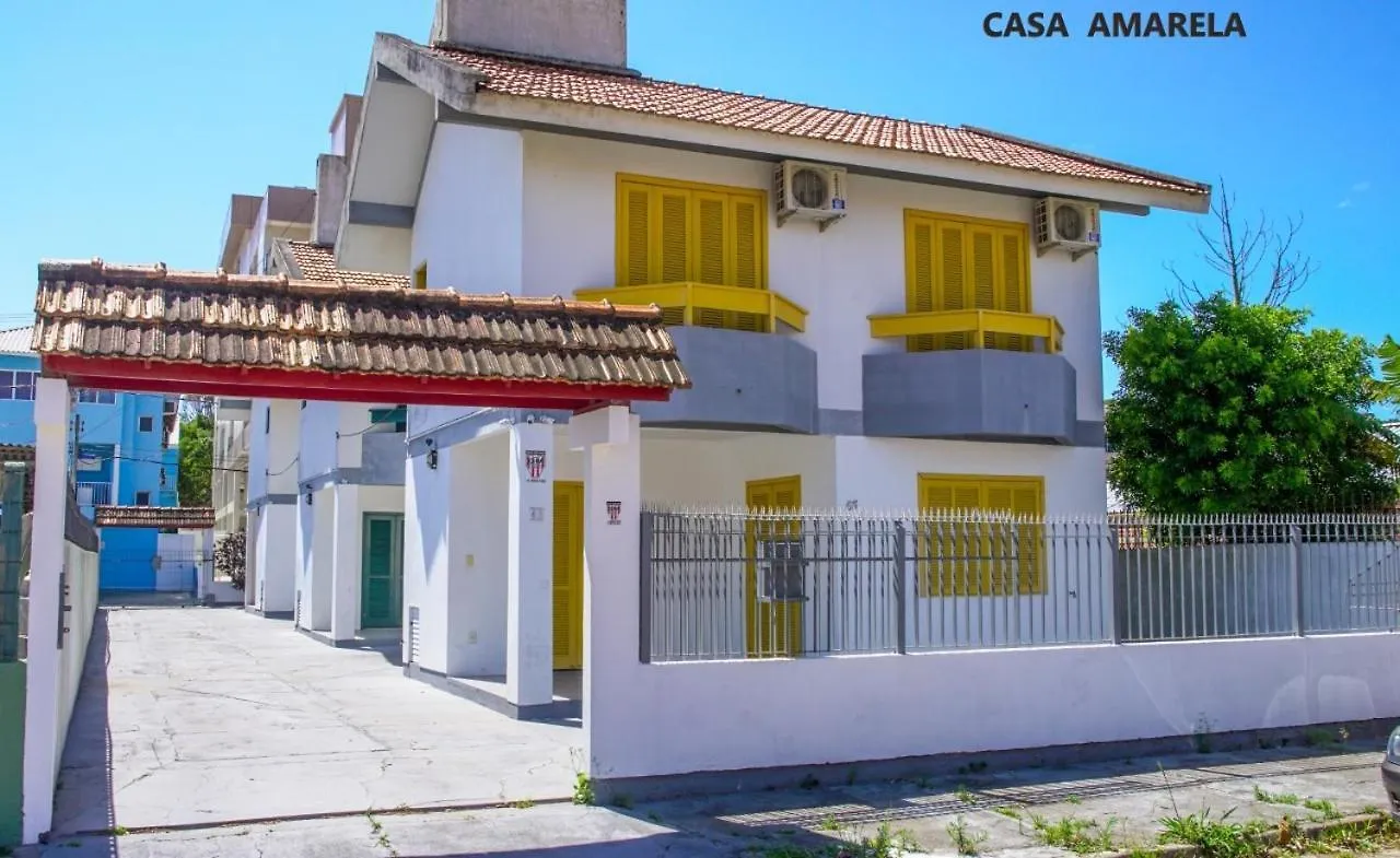 Resid Villa Verão - Casa AMARELA - A 70 Metros da Praia Florianópolis 0*,