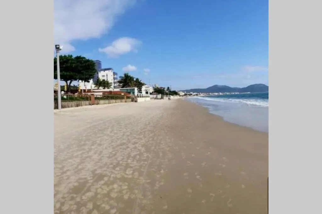 Casa de Férias Resid Villa Verão - Casa AMARELA - A 70 Metros da Praia Florianópolis